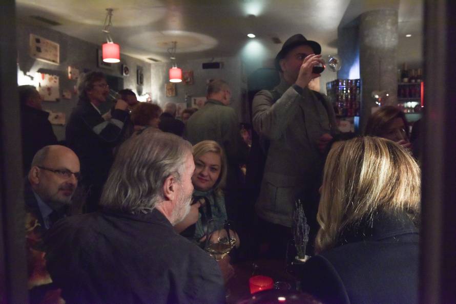 Rade Šerbedžija: Ne pišem u kafani pa mi stradava kičma