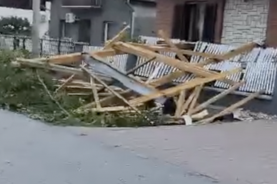 Tijekom noći olujno nevrijeme poharalo je selo Grabovac u Baranji