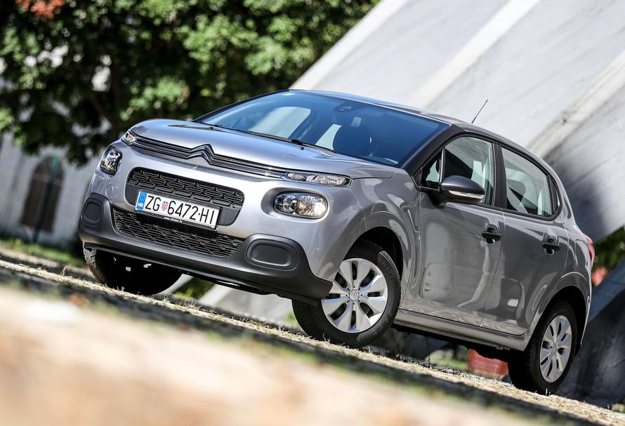 Najjeftiniji Citroën C3 može i bez šminke, sve potrebno je tu