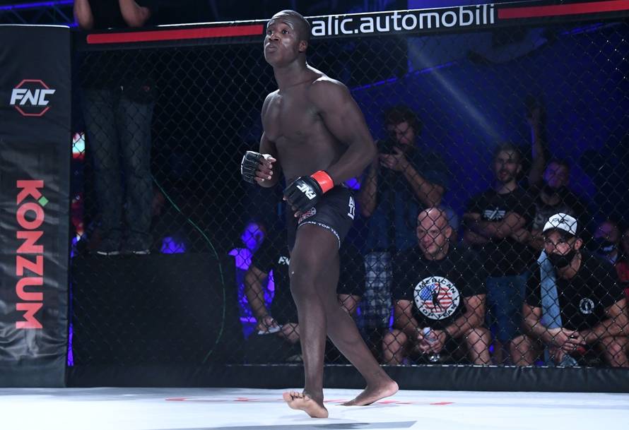 Zagreb: Armagedon turnir MMA borbi, Miloš Cvetković - Abraham Salimon Are