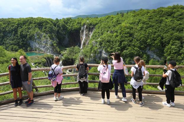 Turisti na Plitvicama