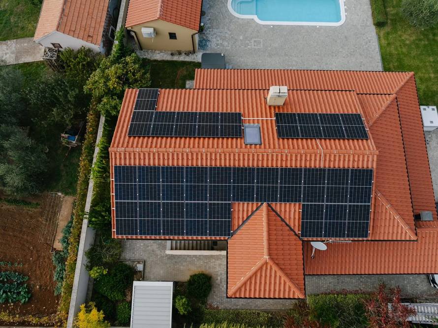 Kako do solarne elektrane bez papirologije, stresa i dodatnih troškova?