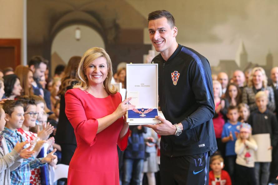 Kolinda je odlikovala Vatrene: Svijet je vidio tko su Hrvati...