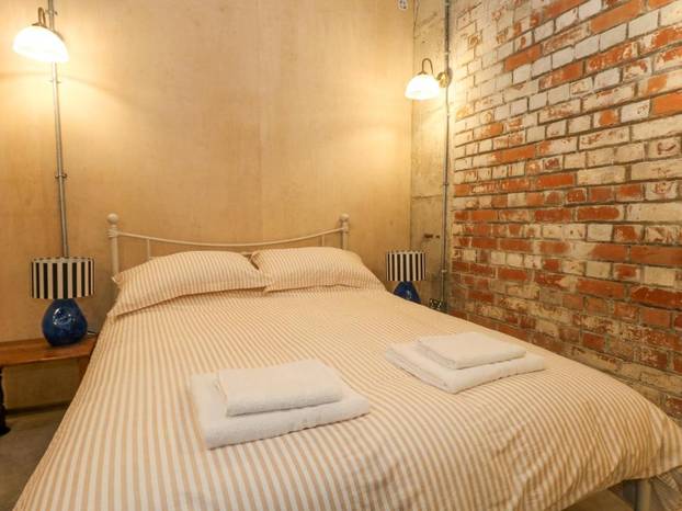 FOTO Od vojarne do top destinacije: Pogledajte kako je ratni bunker postao dom za odmor