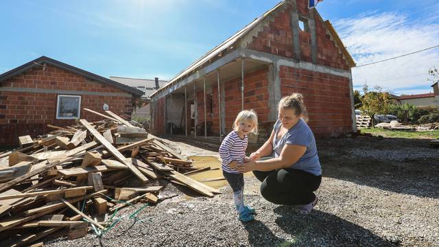 Petrinja: Obnova kuća stradalih u potresu