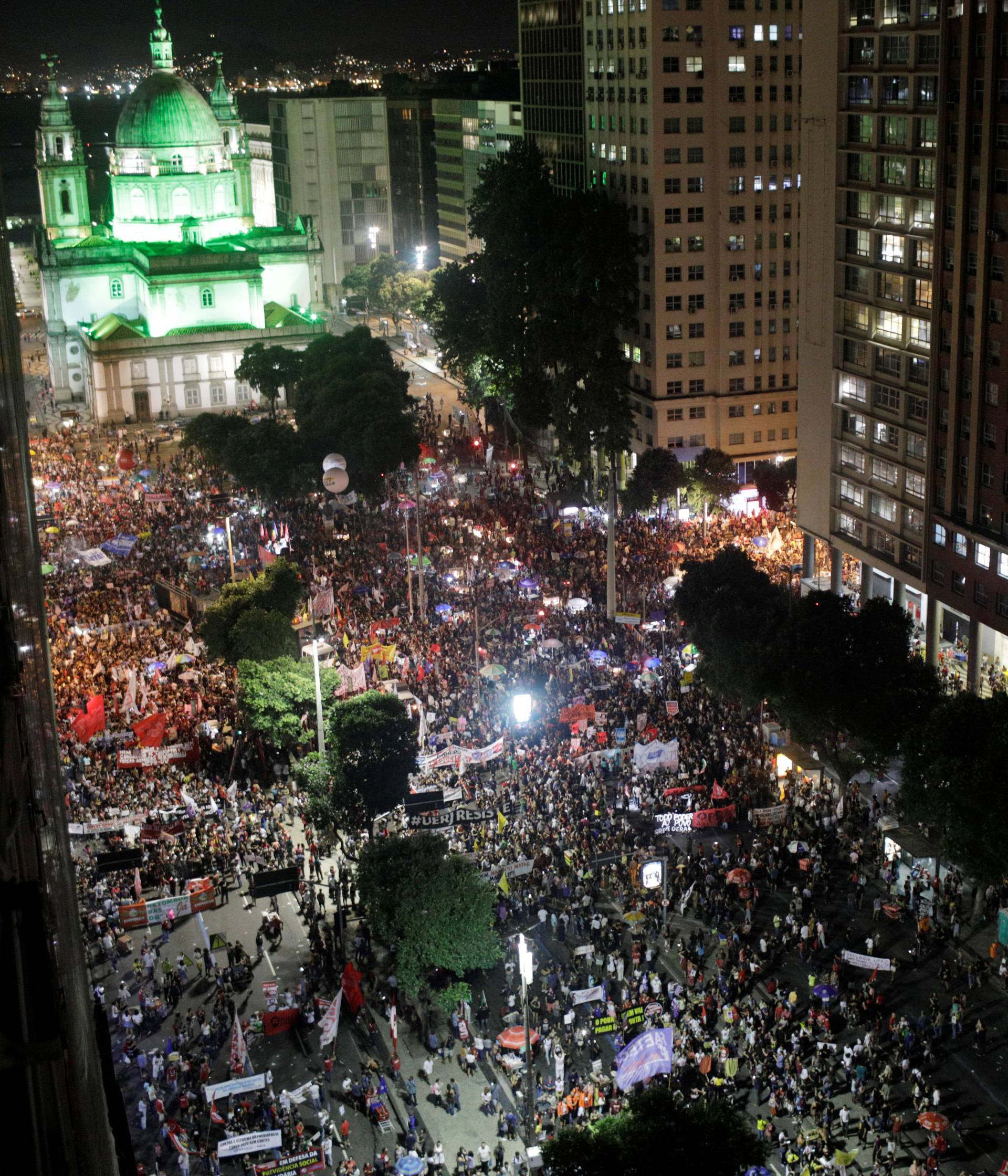 Kaos u Brazilu uoči otvaranja Cope! Milijuni ljudi na ulicama