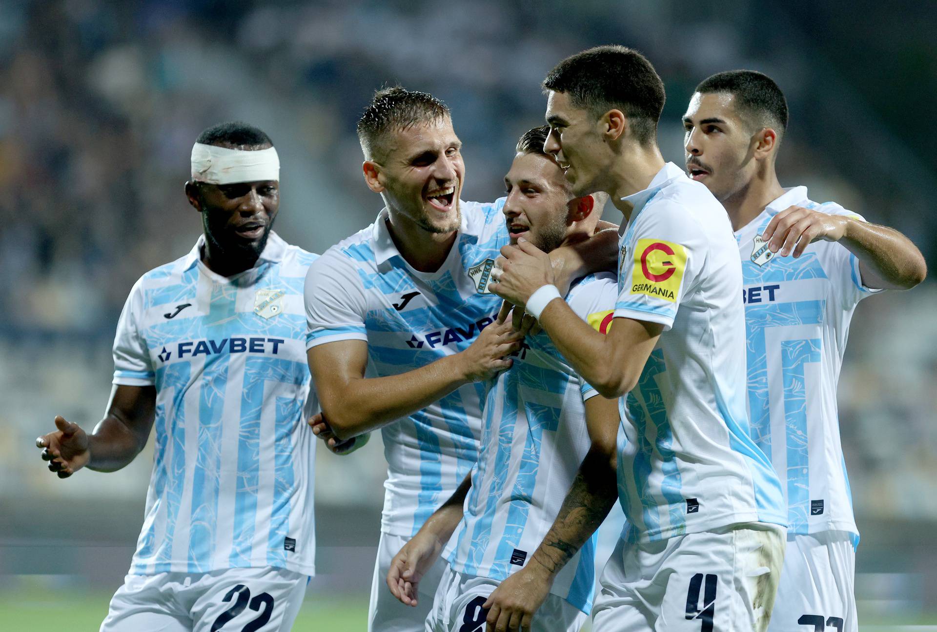 Rijeka: Slavlje nakon pogotka Marca Pašalića za 1:0 protiv Dukagjinija