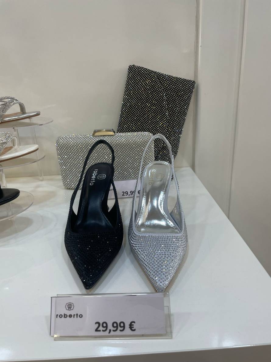 Krizme i pričesti postale su kao mala svadba: Gosti će uz poklon u kuvertu staviti po 200 eura