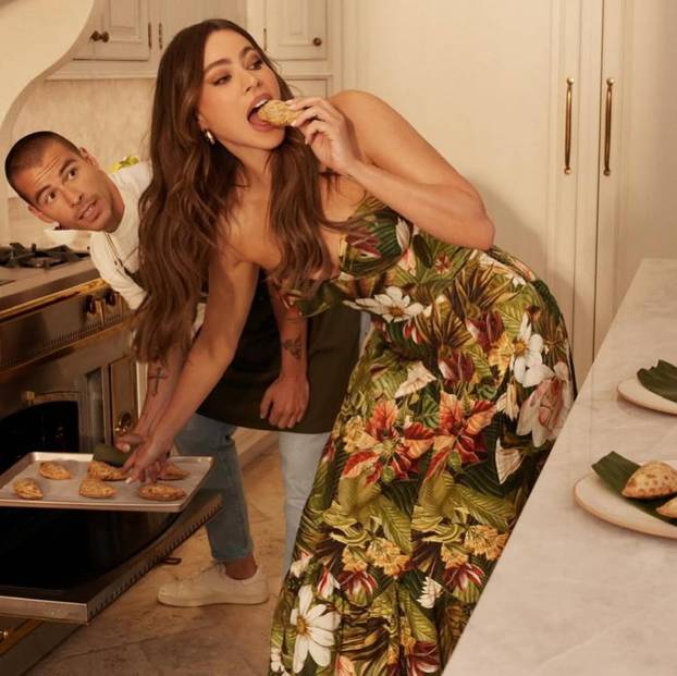 FOTO Kroz godine nije izgubila nimalo seksepila! Ovo su najseksi izdanja Sofije Vergare