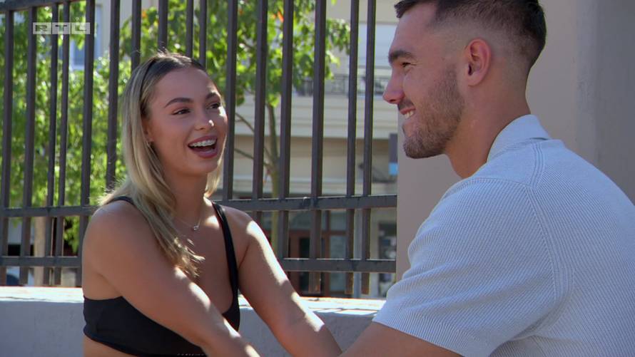 Gospoda Savršeni podijelili  su ruže, a četiri djevojke ne ulaze u vilu: Zaljubila sam se, bit će moj