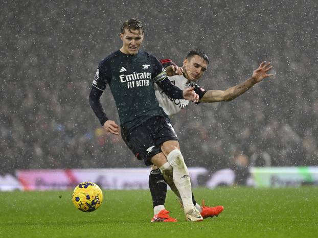 Premier League - Fulham v Arsenal