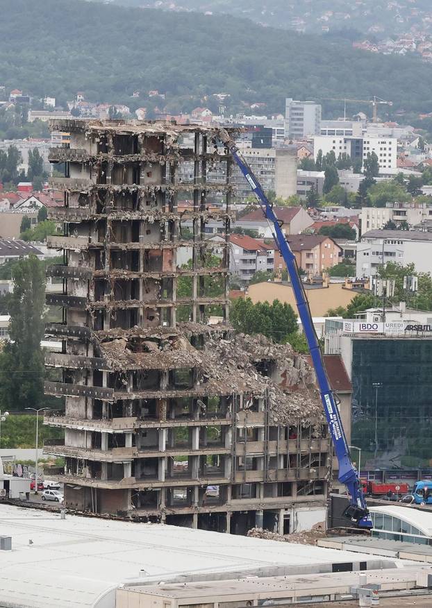 Rušenjem Vjesnika polako se mijenja vizura panorame Zagreba