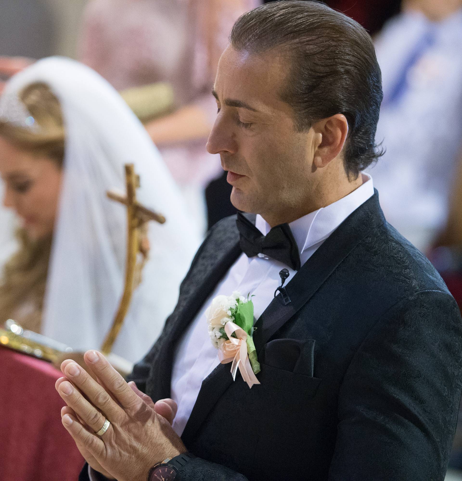 Simona na vjenčanju plakala od sreće: U brak ulazimo u čistoći