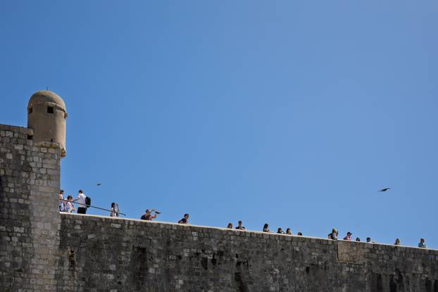 Dubrovnik: Velik broj turista za uskrsne blagdane u gradu