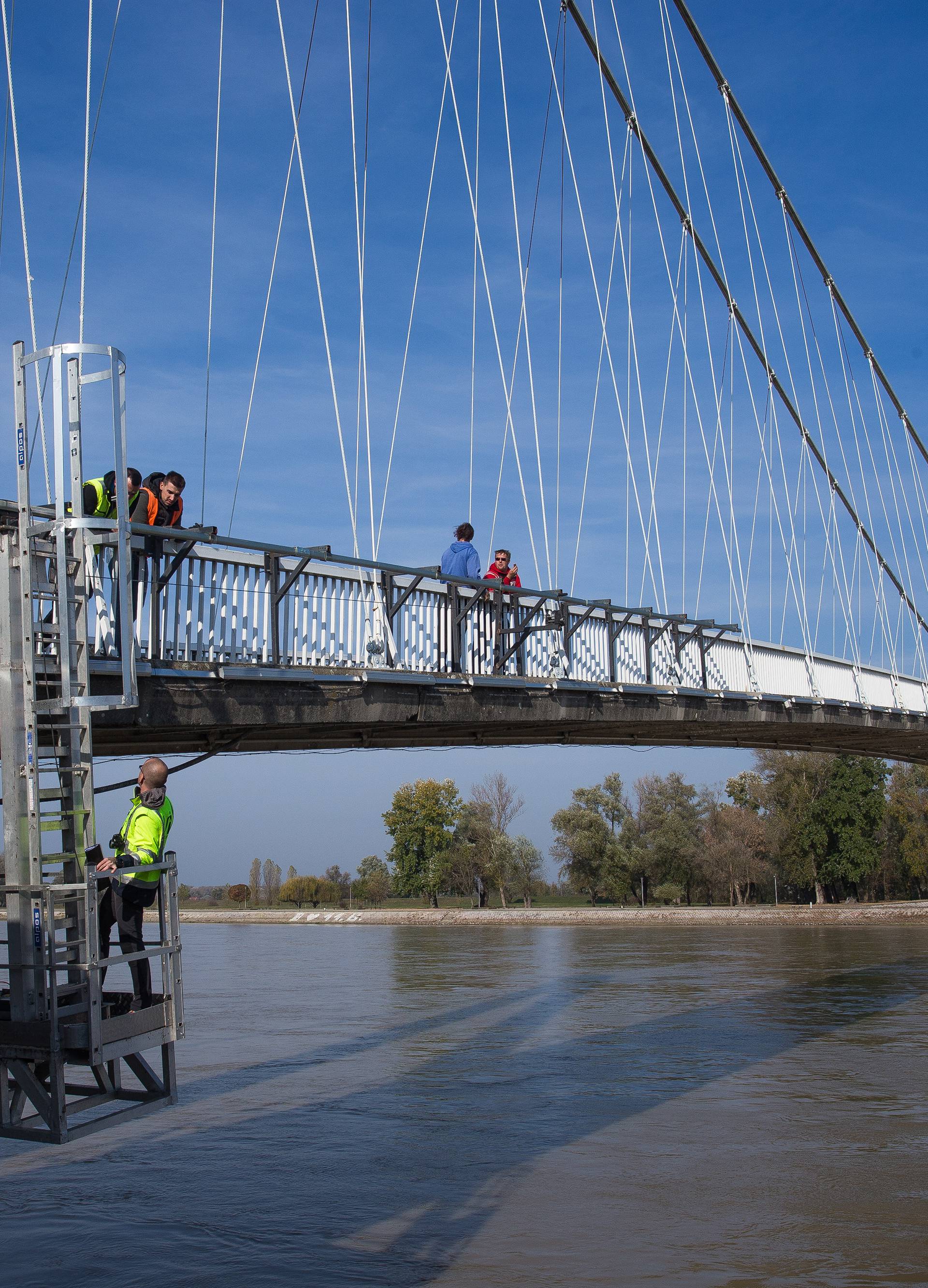Nakon 36 godina: Prije obnove pregledavaju most  u Osijeku