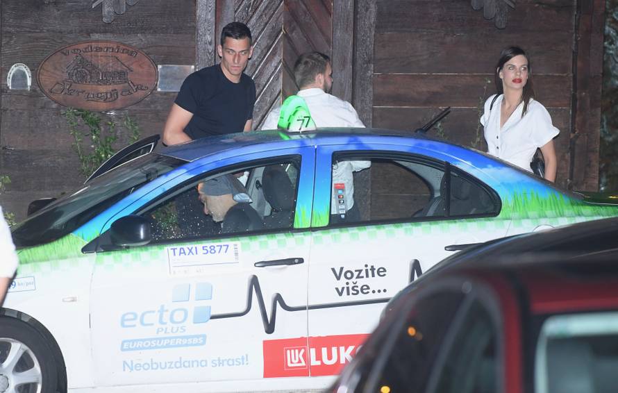 Izabel je 'izbacila' nogu, a svi su gledali i u Dalićevu suprugu