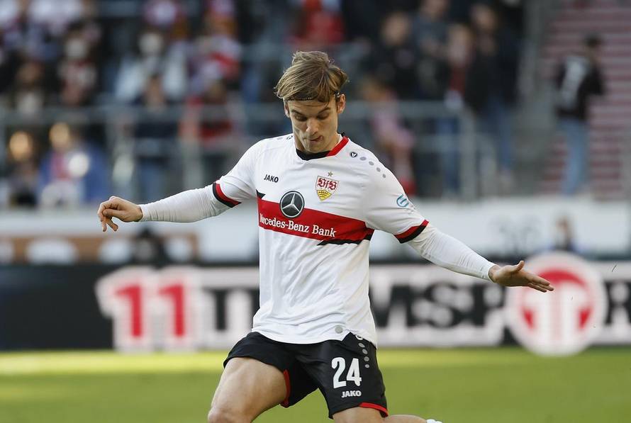 firo : February 19th, 2022, Fuvuball, 1st Bundesliga, season 2021/2022, VFB Stuttgart - VfL Bochum 1:1