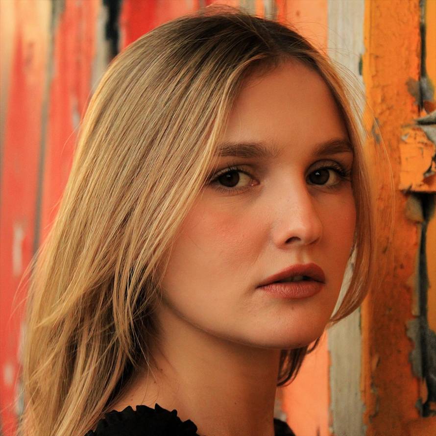 Pjevačica Emma već podiže prašinu uoči CMC festivala