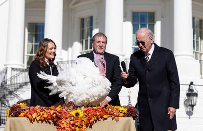 Biden pomilovao dvije purice: Spasio ih od toga da postanu večera za Dan zahvalnosti