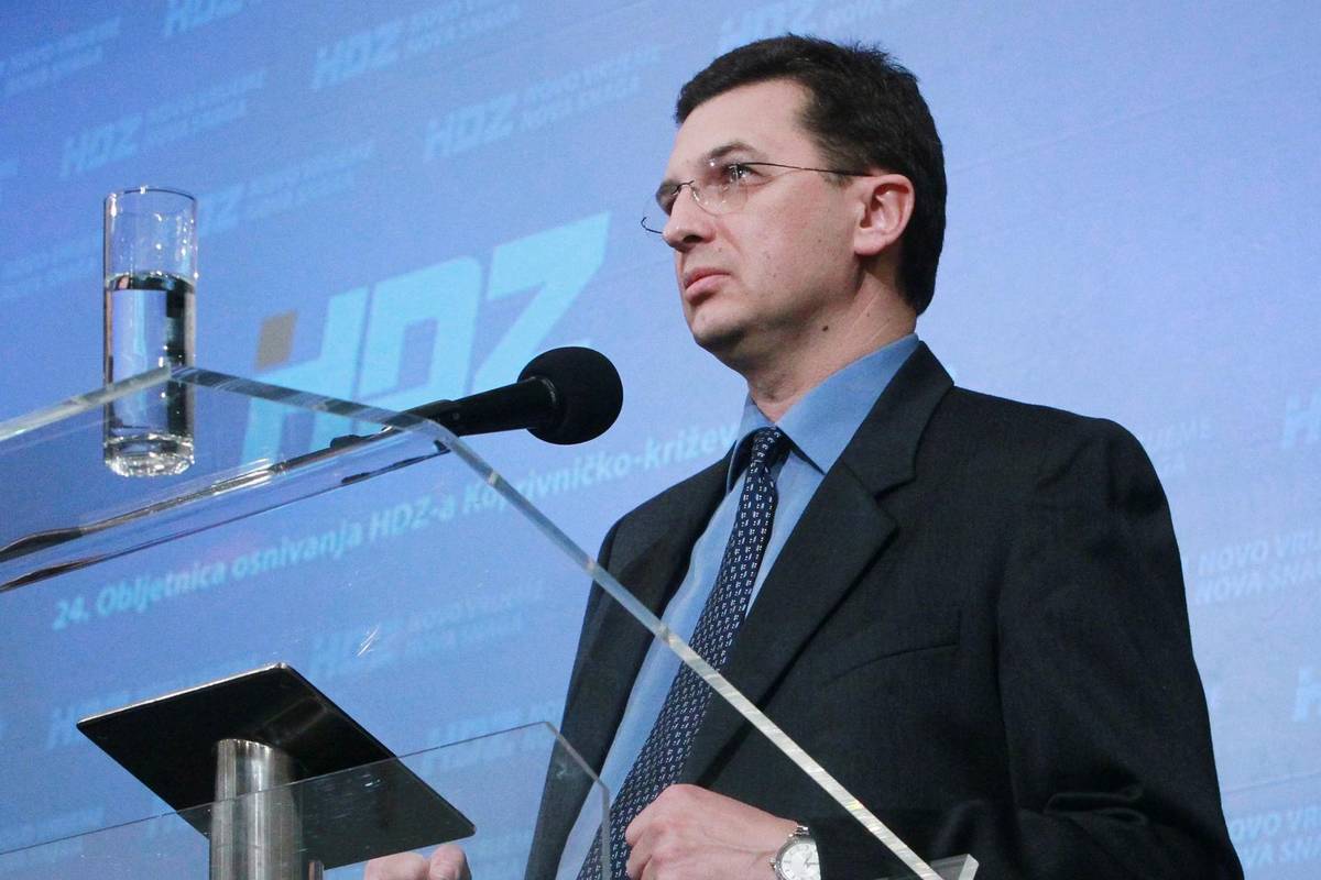 Blam HDZ-ovog kandidata za gradonačelnika: Donio premalo potpisa, brzinski skupili nove