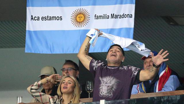 Umro je veliki Diego Armando Maradona