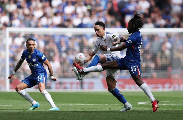FA Cup - Semi Final - Chelsea v Leeds United
