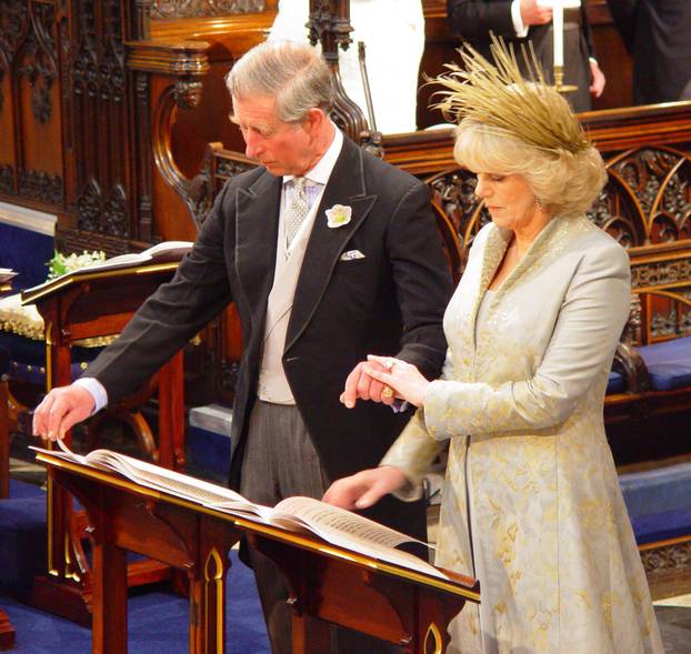 London: 09.04.2005., vjen?anje princa Charlesa i Camille