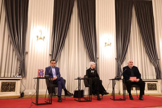 Zagreb: Promocija knjige Žene koje mašu rukama Jadranke Kosor