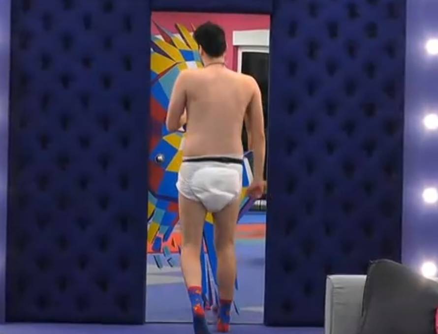 Uzrujao je gledatelje: BB Tomo oblači pelene i baletne suknjice