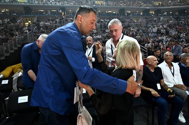 Zagreb: Srdačan susret Vlade Divca i Biserke Petrović