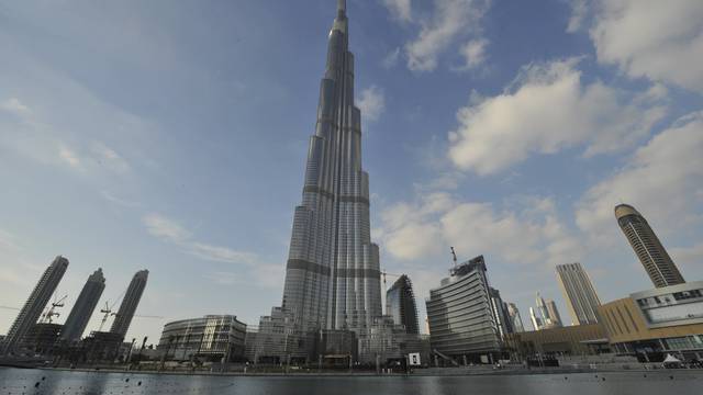 World's tallest building Burj Dubai to be inaugurated