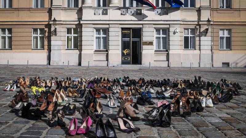 Još jedan femicid u Hrvatskoj! Ubio je suprugu u Glini, a vlast za suzbijanje nudi - edukaciju