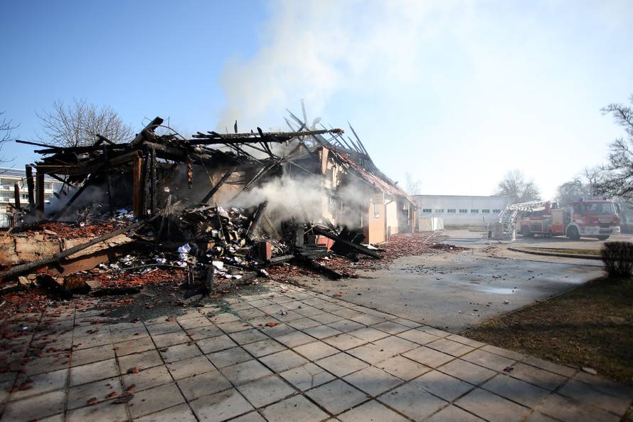 Vatrogasci iz Čateža: Kolege iz Krškog pozvane su zbog klora