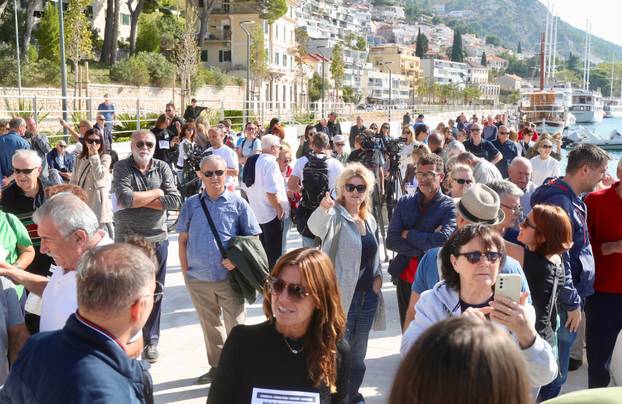 Omiš: Građani prosvjedovali zbog projekta obilaznice