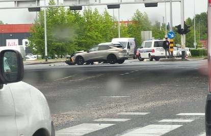 Prometna nesreća u Zagrebu, policija: 'Jedna osoba u bolnici'