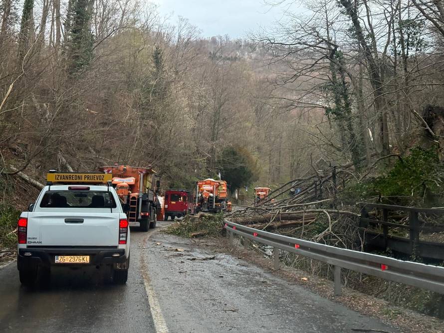 KRAJ DRAME na Sljemenu: 150 učenika spušteno u velikoj akciji, sudjelovao i Tomašević