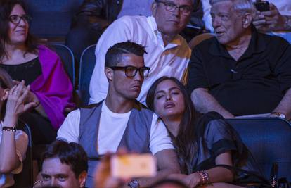 Cristiano je odveo na boksački meč, a Irina Shayk je zaspala