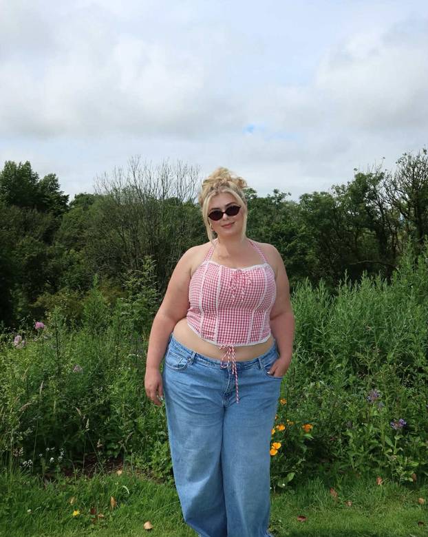 FOTO Plus-size manekenka voli pozirati u donjem rublju: 'Često dobivam bračne ponude'