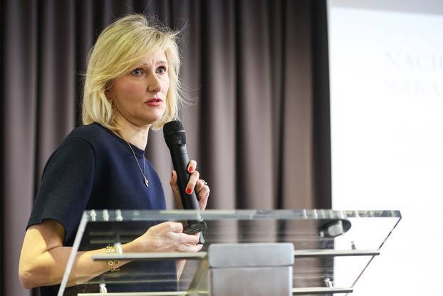 Zagreb: Panel diskusija o borbi protiv raka dojke pod nazivom "Ovog je gosta - dosta!"