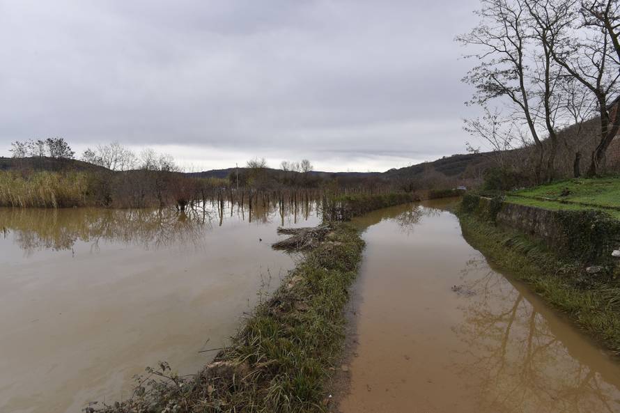 'Dvorište mi se pretvorilo u jezero, nisam mogao na cestu'