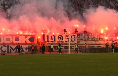 HNS kaznio Hajduk sa 65.000 kuna i - zatvaranjem sjevera!