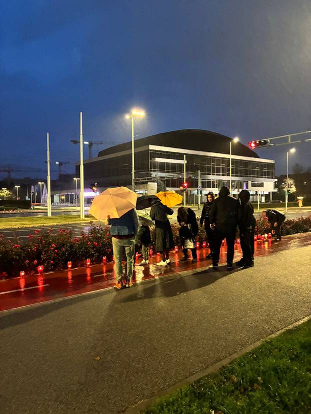 FOTO Zagreb tradicionalno odao počast gradu heroju Vukovaru