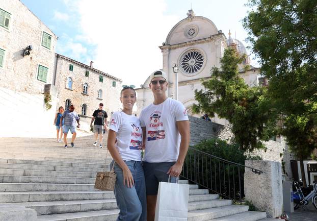 Američki bračni par Smith koji su proslavili hrvatski navijači posjetio Šibenik