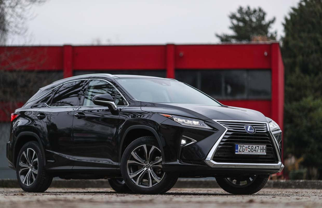 Impresivni SUV jedan je od najboljih japanskih automobila