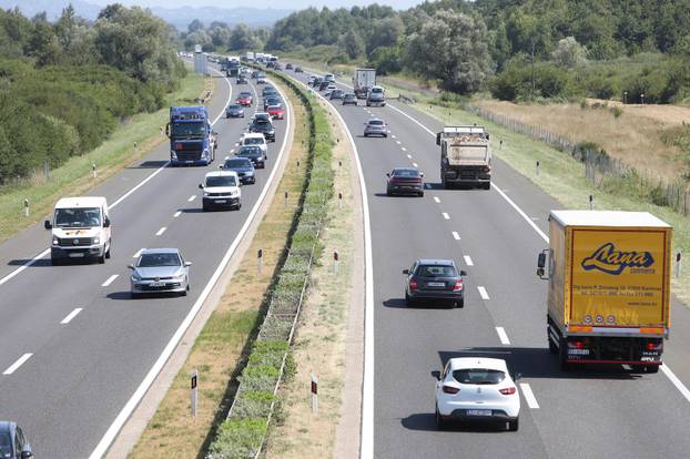 Karlovac: Gust promet na autocesti A1