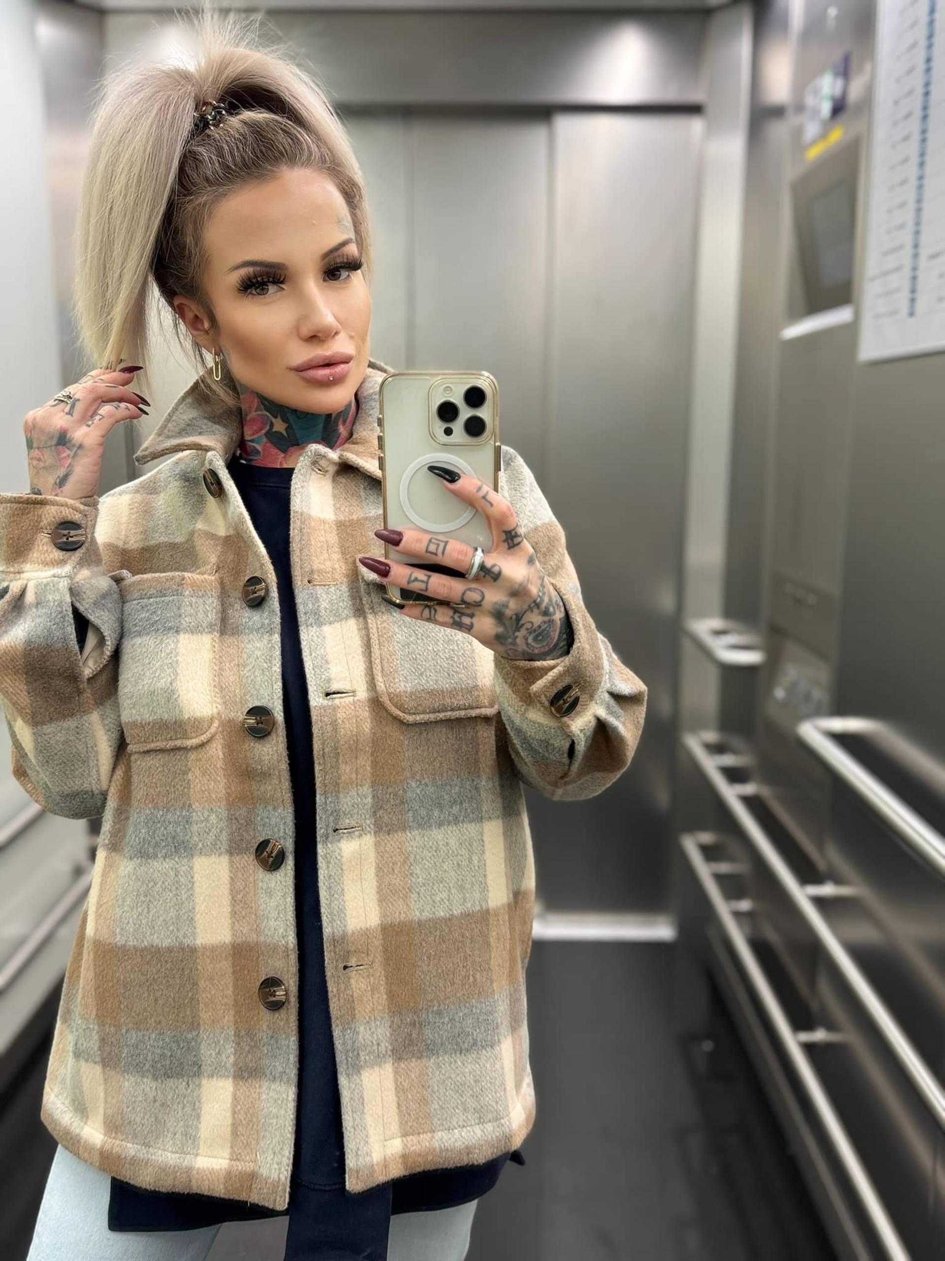 FOTO Lijepoj Njemici ponestaje mjesta za nove tetovaže: Na njih je potrošila 50.000 eura...