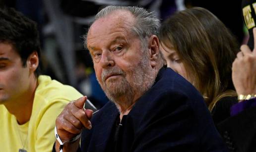 Jack Nicholson viđen u javnosti nakon gotovo godinu dana: Na tribinama navijao za Lakerse