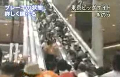 Japan: Ljudi popadali sa pokretnih stepenica 
