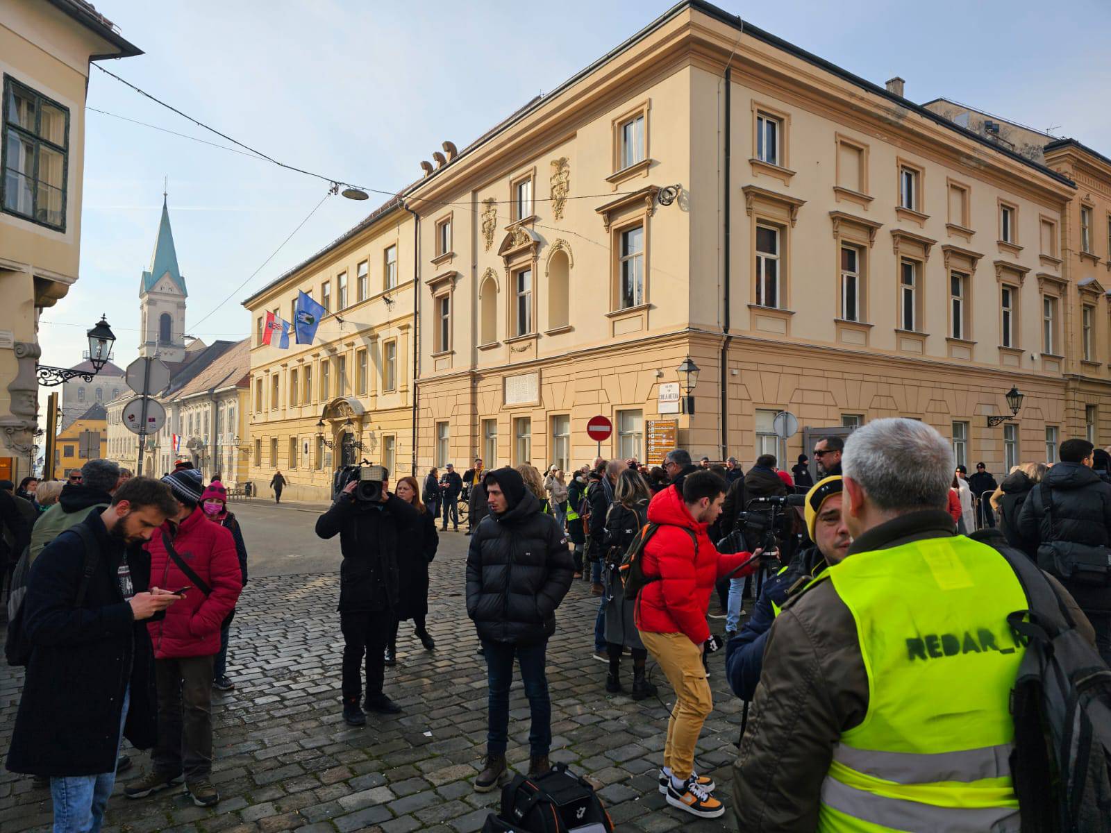 VIDEO Novinari Plenkoviću na prosvjedu: 'Nikada nećete biti urednik svih hrvatskih medija!'