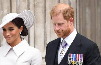 Muku muče da svugdje izvuku novac, ali im ne ide: Meghan bi mogla biti hit, ali Harry nikako